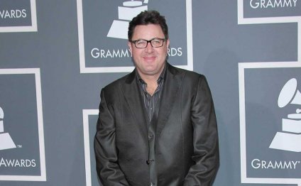 Vince Gill Tells Us Who The